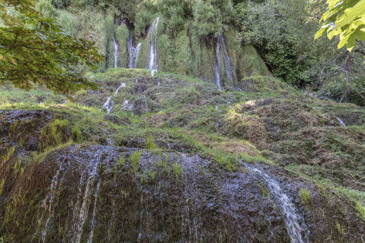 Zaragoza - Nuévalos 33 - monasterio de Piedra - cascada de Los Chorreaderos.jpg